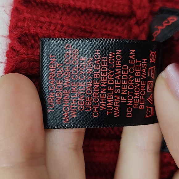 Bodycon Sweater Dress in Red - Picture 12 of 13